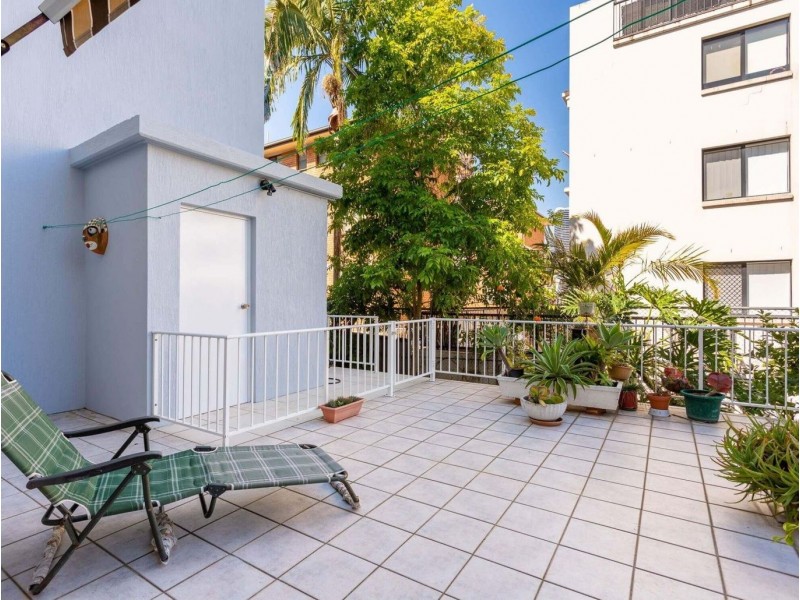 3 ‘Chelsea Views’ 34 Chelsea Avenue, Broadbeach QLD 4218