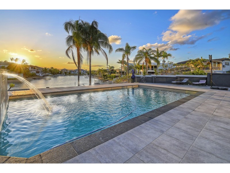 265 Rio Vista Boulevard, Mermaid Waters QLD 4218