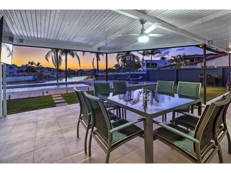 265 Rio Vista Boulevard, Mermaid Waters QLD 4218