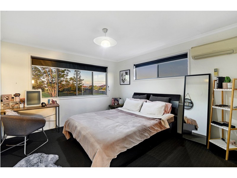 265 Rio Vista Boulevard, Mermaid Waters QLD 4218