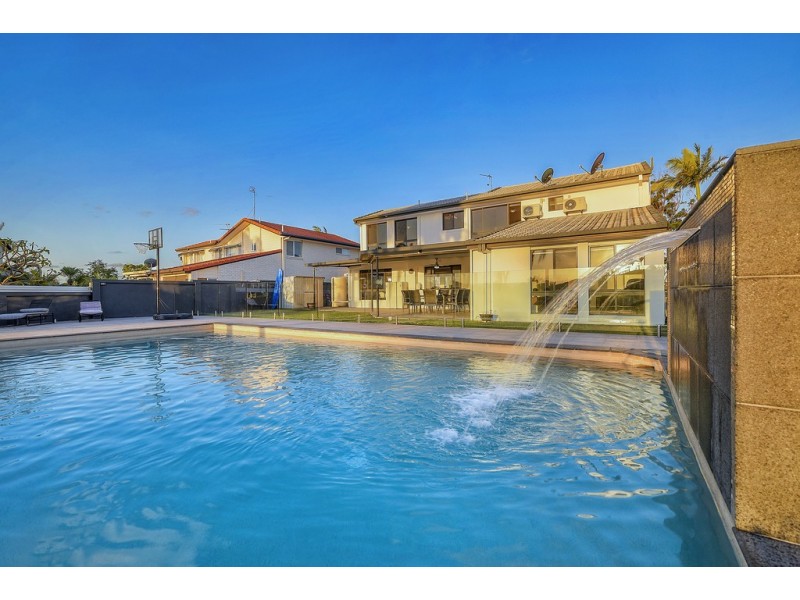 265 Rio Vista Boulevard, Mermaid Waters QLD 4218