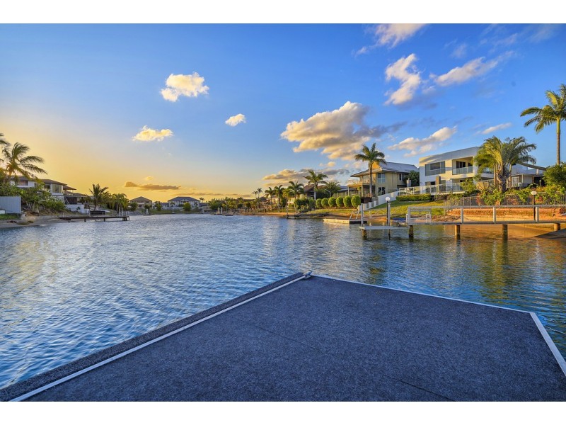 265 Rio Vista Boulevard, Mermaid Waters QLD 4218