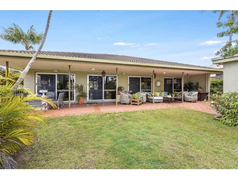 7 Wildash Street, Southport QLD 4215