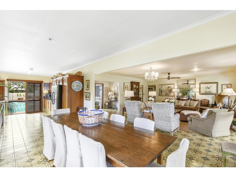 7 Wildash Street, Southport QLD 4215