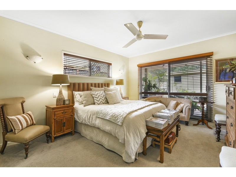 7 Wildash Street, Southport QLD 4215