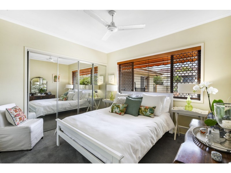 7 Wildash Street, Southport QLD 4215