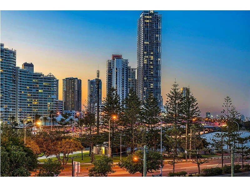 53 Cronin Avenue, Main Beach QLD 4217