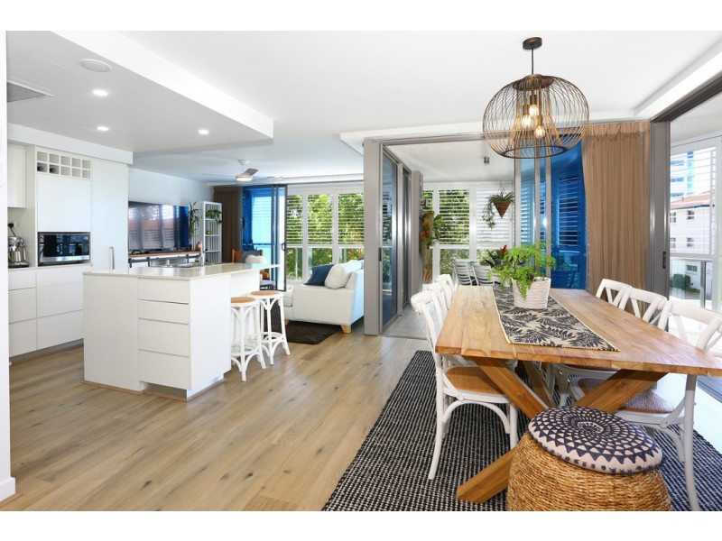 2101/438 Marine Parade, Biggera Waters QLD 4216
