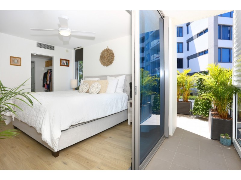 2101/438 Marine Parade, Biggera Waters QLD 4216