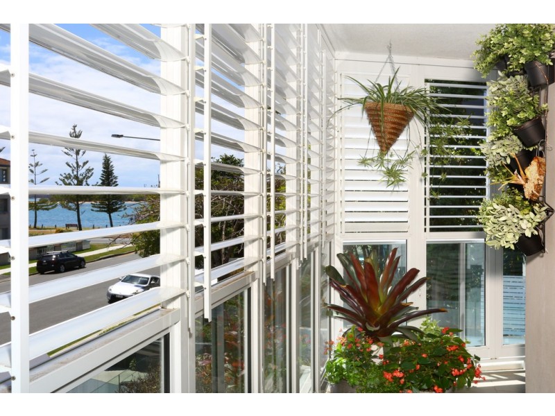 2101/438 Marine Parade, Biggera Waters QLD 4216