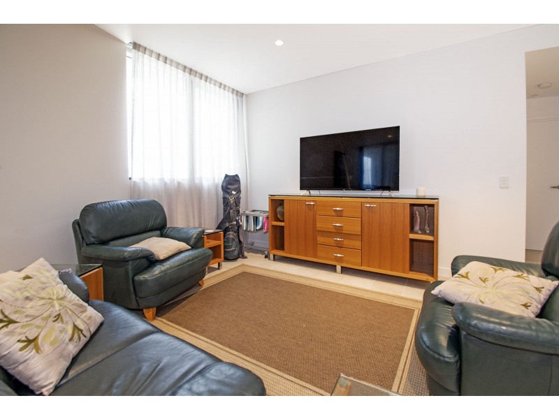 902/3 Northcliffe Residences 3 Northcliffe Terrace, Surfers Paradise QLD 4217