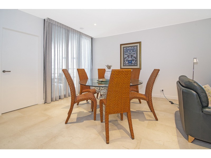 902/3 Northcliffe Residences 3 Northcliffe Terrace, Surfers Paradise QLD 4217
