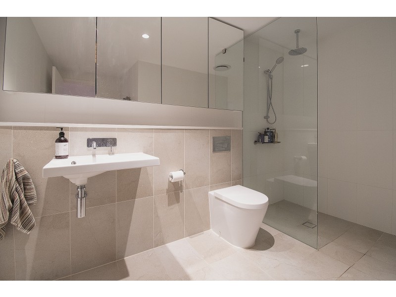 902/3 Northcliffe Residences 3 Northcliffe Terrace, Surfers Paradise QLD 4217