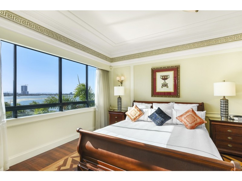 Condo 72 Palazzo Versace, 94 Seaworld Drive, Main Beach QLD 4217
