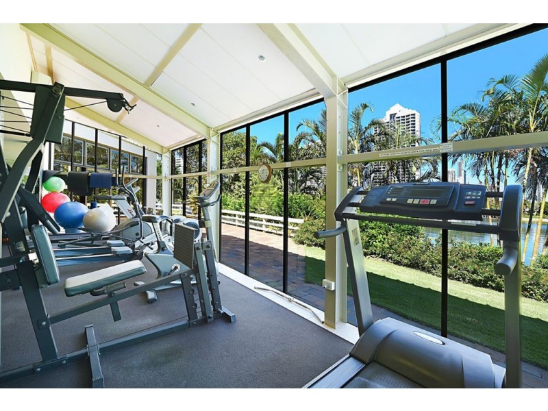 81/2 “Atlantis East”, Admiralty Drive, Paradise Waters QLD 4217