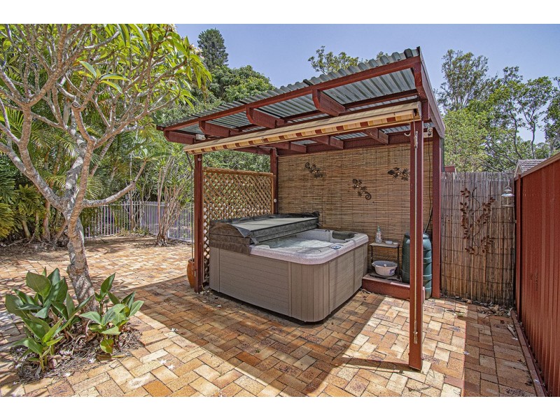 52 Koola Drive, Nerang QLD 4211