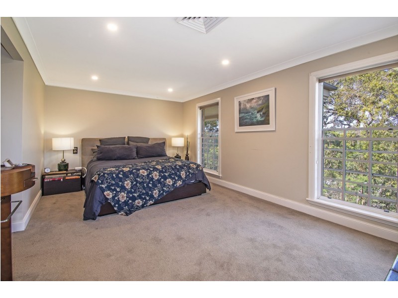 11 Paperbark Court, Parkwood QLD 4214