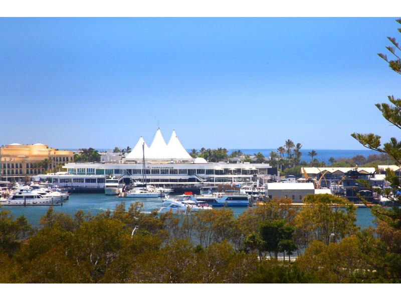 6E/10 Marine Parade ‘Huntington’, Southport QLD 4215