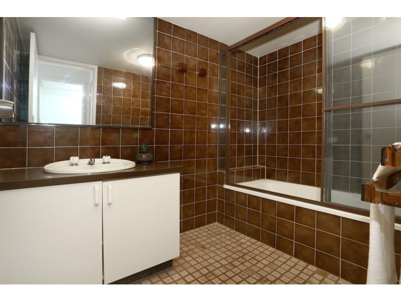 6E/10 Marine Parade ‘Huntington’, Southport QLD 4215