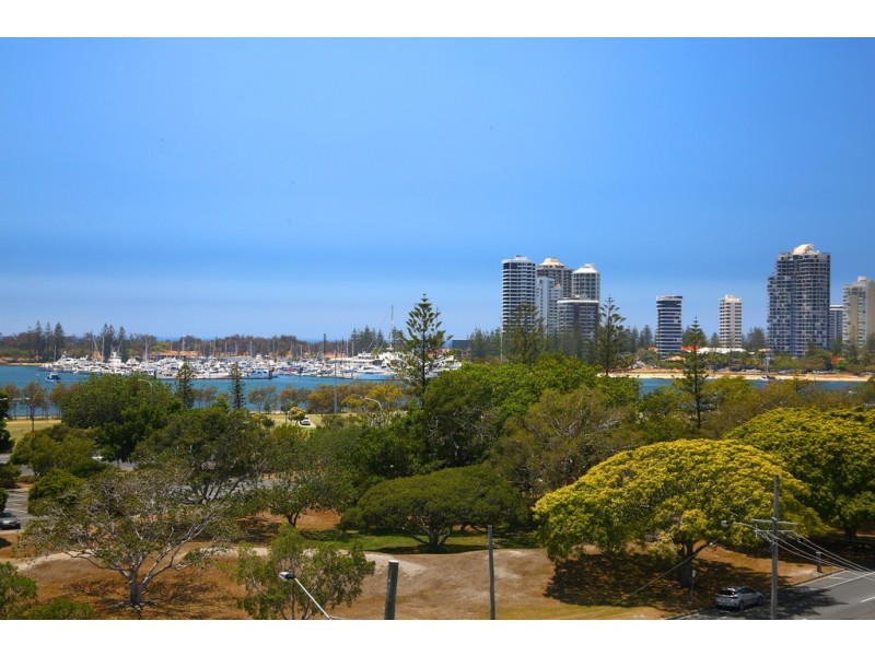 6E/10 Marine Parade ‘Huntington’, Southport QLD 4215