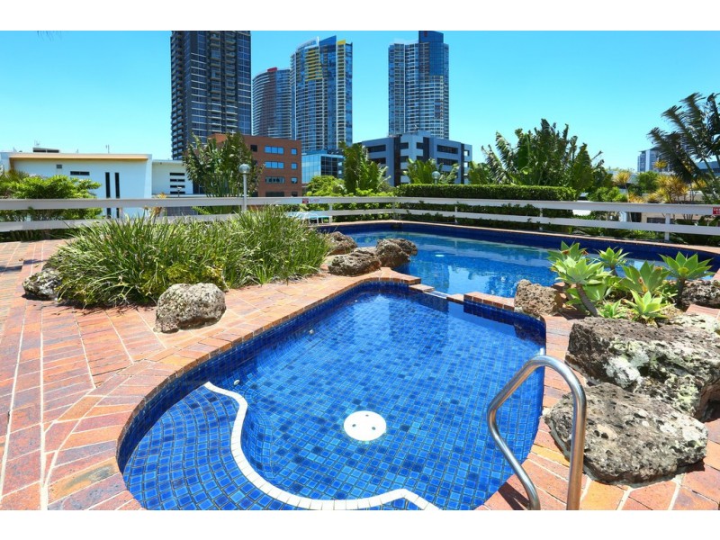 6E/10 Marine Parade ‘Huntington’, Southport QLD 4215