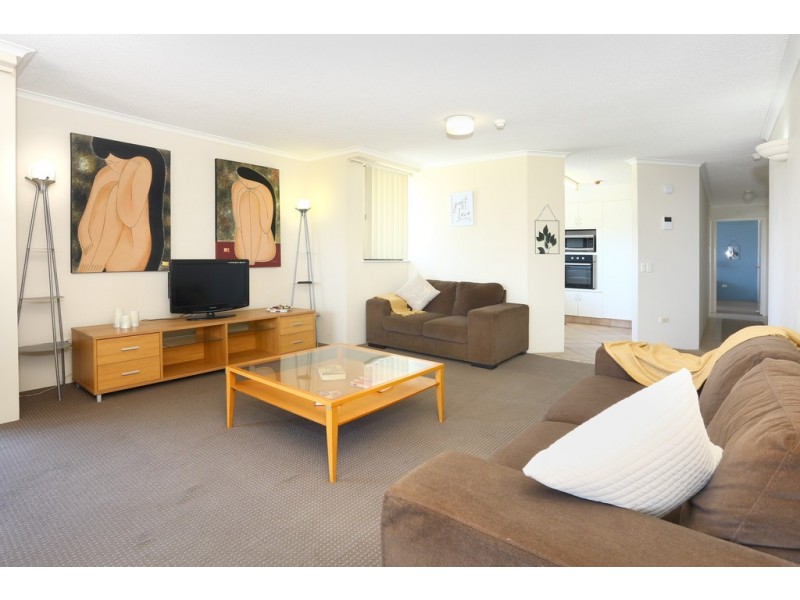 6E/10 Marine Parade ‘Huntington’, Southport QLD 4215