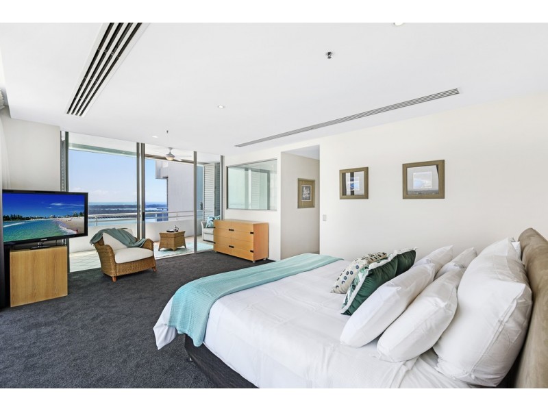 1406/360 “The Grand” Marine Parade, Labrador QLD 4215