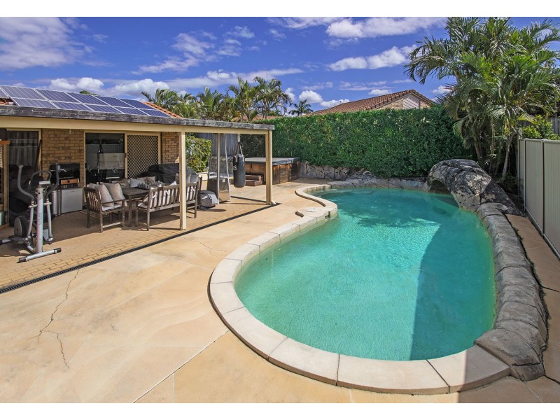 17 Inverness Way, Parkwood QLD 4214