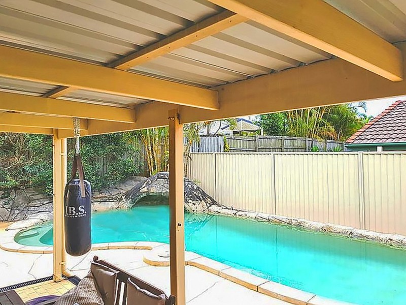 17 Inverness Way, Parkwood QLD 4214