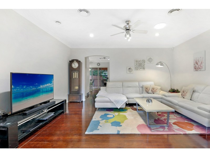 18 Chester Terrace, Southport QLD 4215