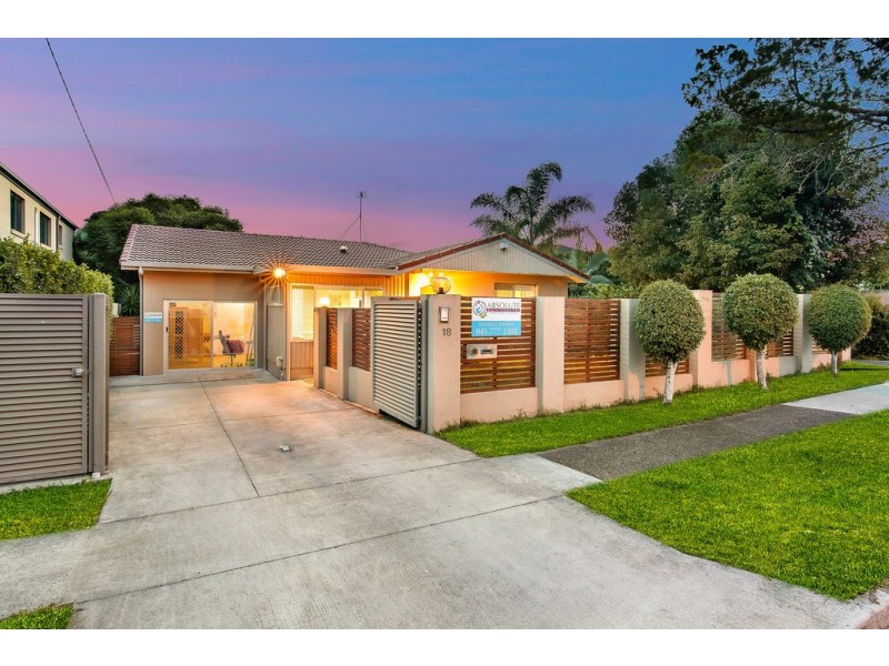 18 Chester Terrace, Southport QLD 4215