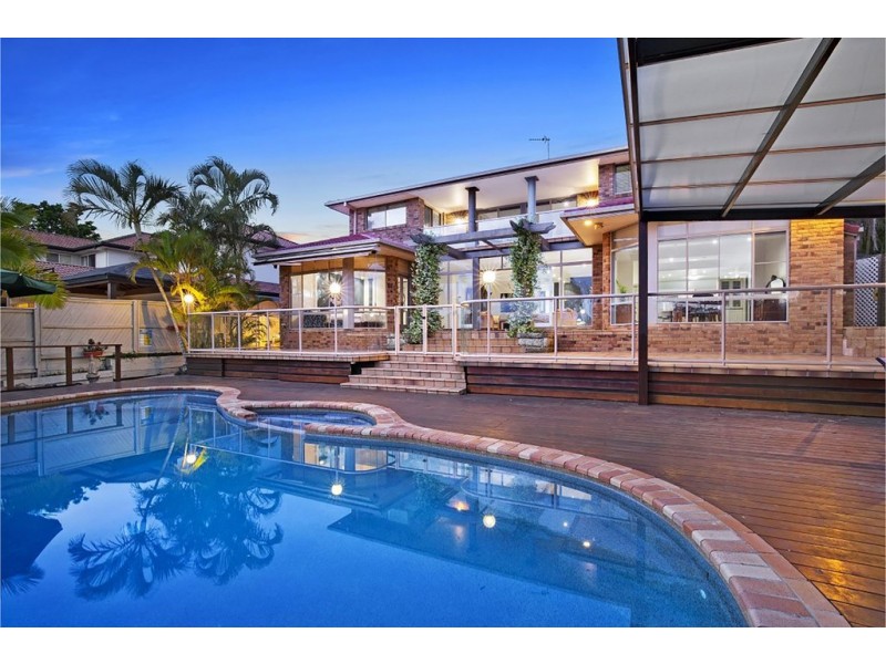 13 Riverbank Court, Ashmore QLD 4214