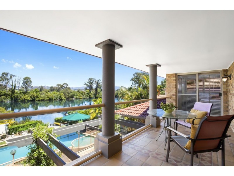 13 Riverbank Court, Ashmore QLD 4214