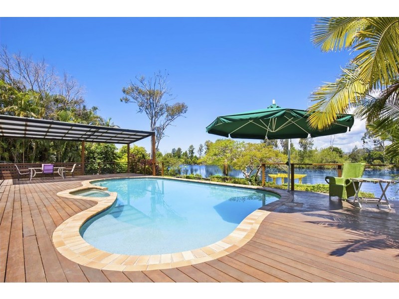 13 Riverbank Court, Ashmore QLD 4214