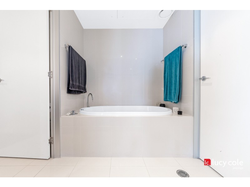 1102 and 1002/4 Wahroonga Place, Surfers Paradise QLD 4217