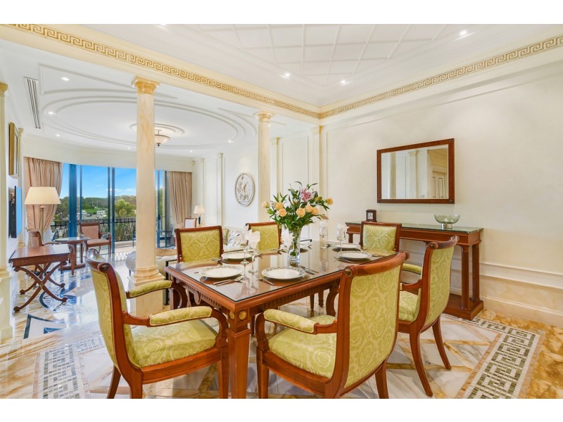 Penthouse Palazzo Versace, 94 Seaworld Drive, Main Beach QLD 4217