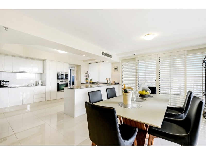 17 3510 ‘Silverpoint’, Main Beach Parade, Main Beach QLD 4217