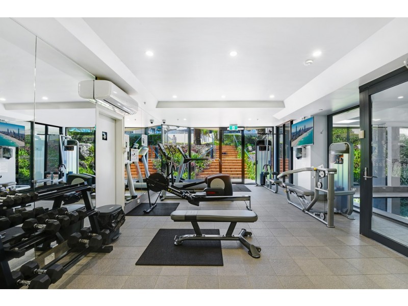 17 3510 ‘Silverpoint’, Main Beach Parade, Main Beach QLD 4217