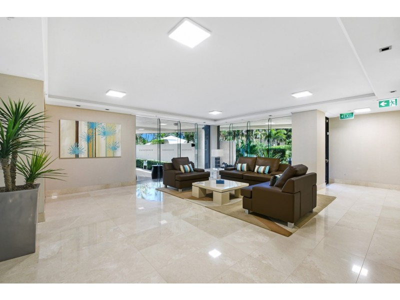 17 3510 ‘Silverpoint’, Main Beach Parade, Main Beach QLD 4217