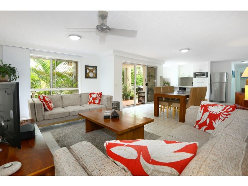 2/78-80 Stanhill Drive, Chevron Island QLD 4217