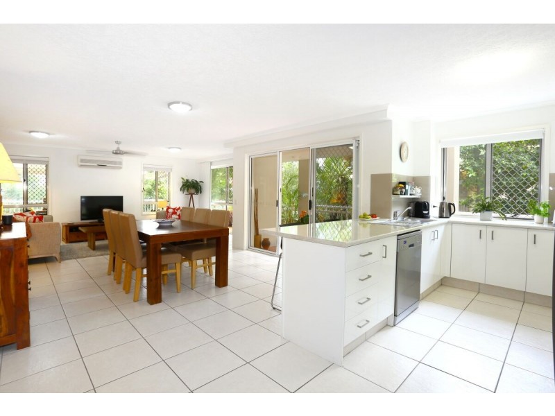 2/78-80 Stanhill Drive, Chevron Island QLD 4217