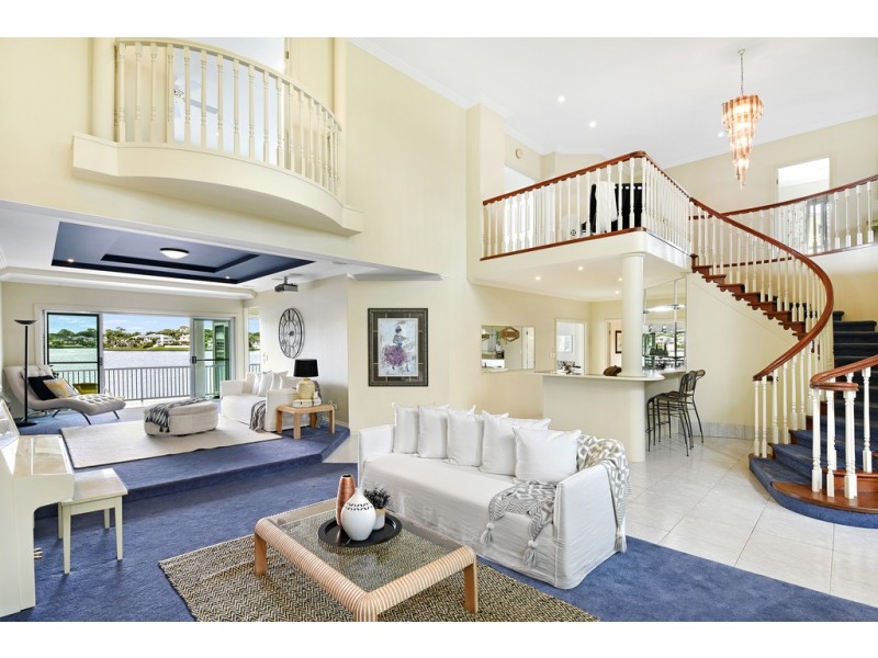 132 Port Jackson Blvd, Clear Island Waters QLD 4226