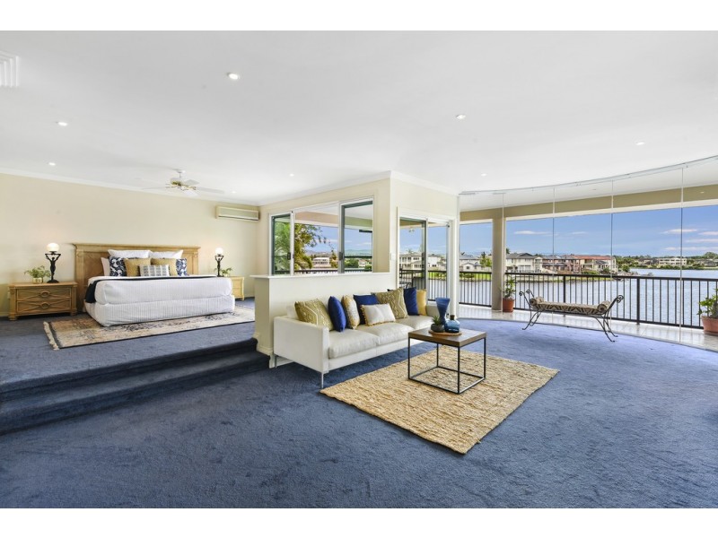 132 Port Jackson Blvd, Clear Island Waters QLD 4226