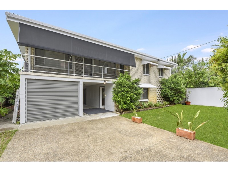 40 Karina Crescent, Broadbeach Waters QLD 4218