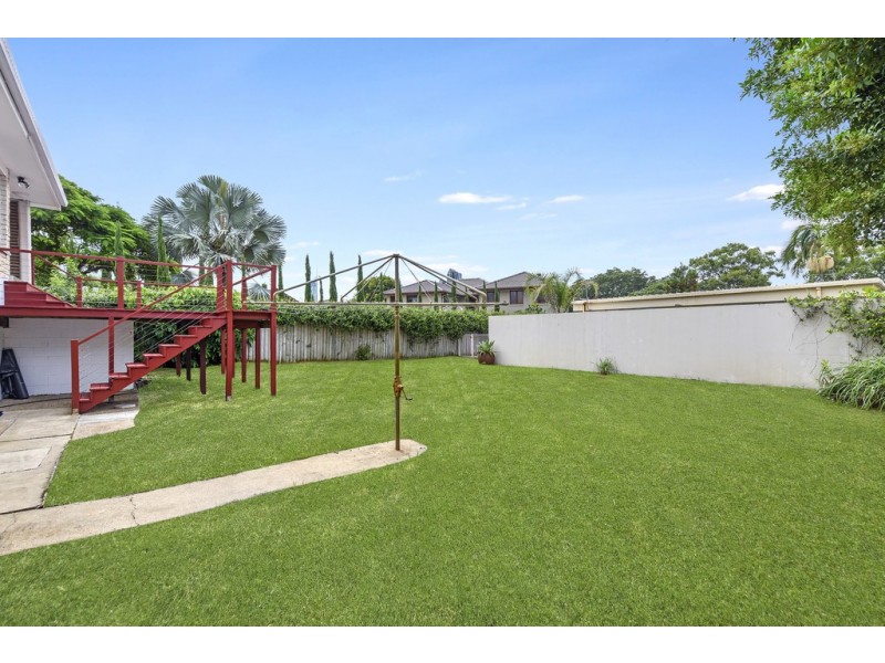40 Karina Crescent, Broadbeach Waters QLD 4218
