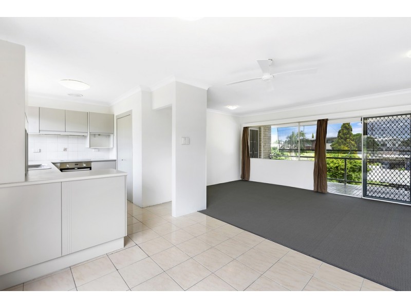 40 Karina Crescent, Broadbeach Waters QLD 4218