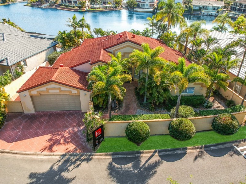 53/40 Cotlew Street East, Southport QLD 4215