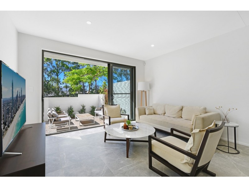 26-28 Drury Ave, Southport QLD 4215