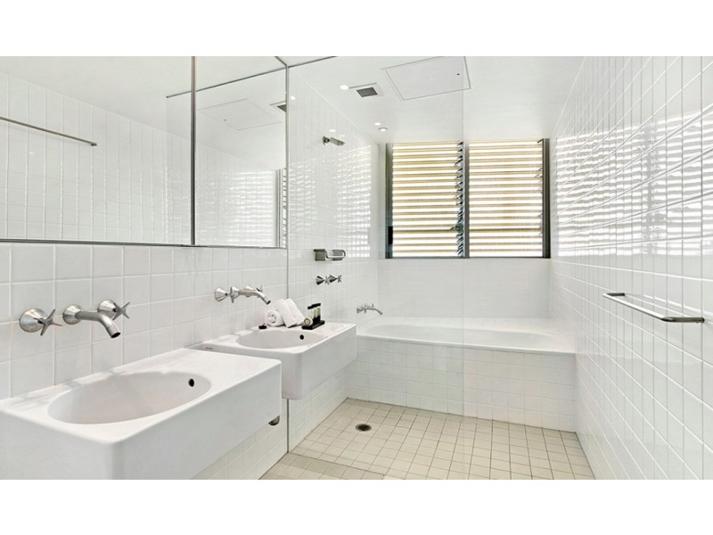 3205/159 ‘Air on Broadbeach’ Old Burleigh Road, Broadbeach QLD 4218