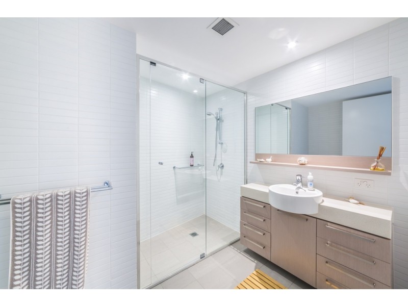 1302/323 Allisee 323 Bayview Street, Hollywell QLD 4216